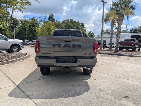 New 2026 RAM 3500 Laramie AWD/4WD image 4