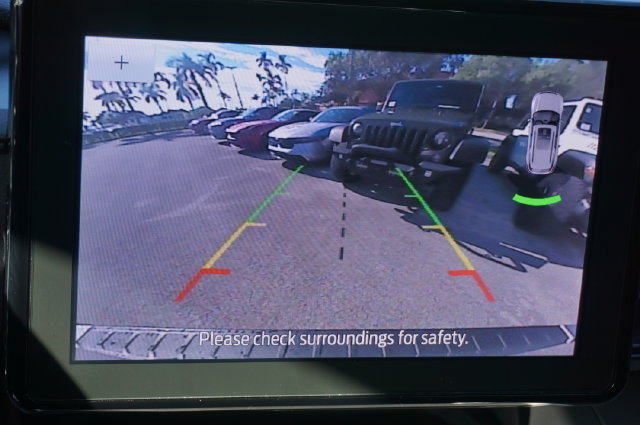 Certified 2024 Ford Explorer XLT RWD image 17