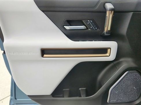 Used 2024 GMC Hummer EV 3X w/ Omega Edition image 34