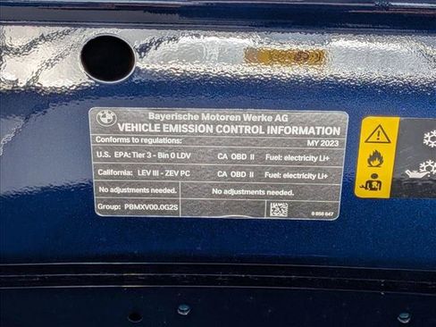 Certified 2023 BMW i4 eDrive35 w/ Premium Package RWD image 26