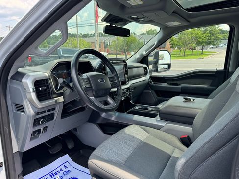 Used 2022 Ford F150 XLT w/ Equipment Group 302A High image 17