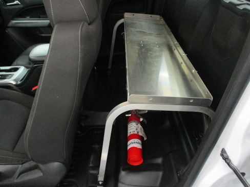 Used 2022 Chevrolet Colorado LT w/ Fleet Safety Package image 12