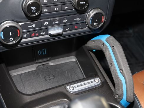 Used 2022 Ford Bronco Outer Banks w/ Sasquatch Package image 30