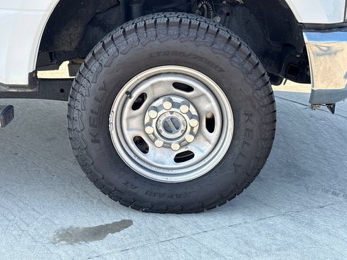 Used 2022 Ford F250 XL w/ Power Equipment Group AWD/4WD image 30