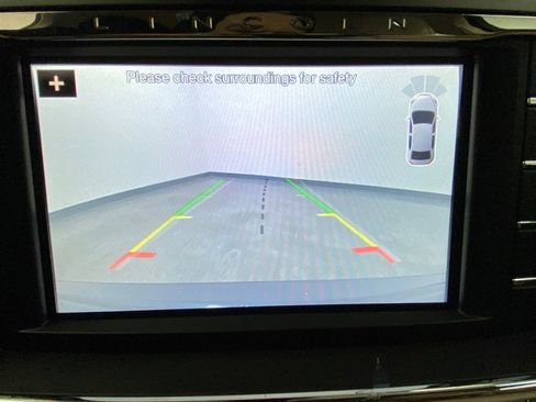 Used 2017 Lincoln Continental Select w/ Climate Package image 29