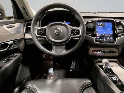 Certified 2023 Volvo XC90 B6 Ultimate w/ Protection Package Premier image 8
