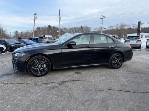 Used 2022 Mercedes-Benz E 350 4MATIC Sedan image 6