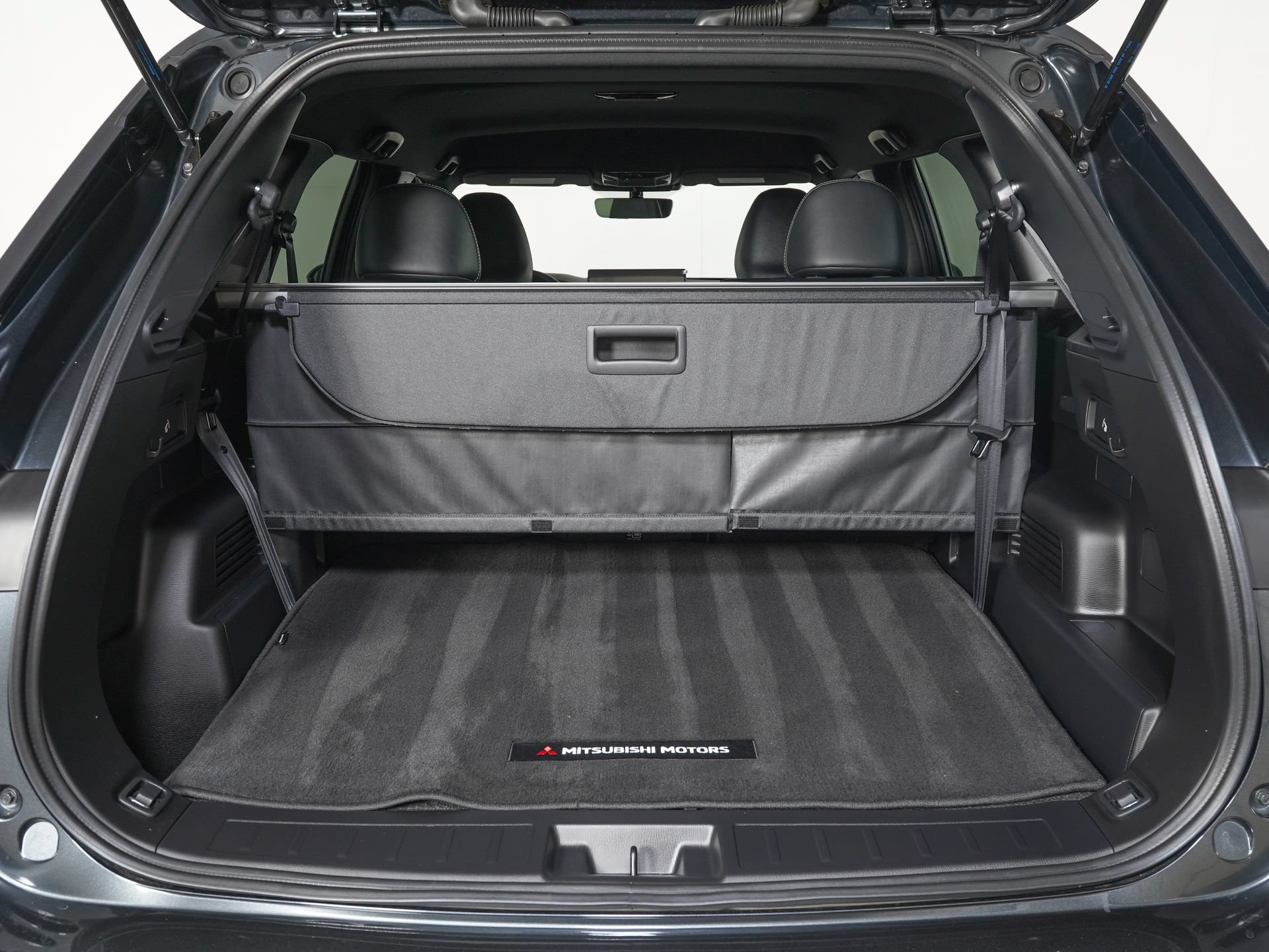 Used 2026 Mitsubishi Outlander LE AWD/4WD image 11