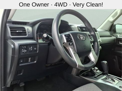 Used 2020 Toyota 4Runner SR5 AWD/4WD image 13