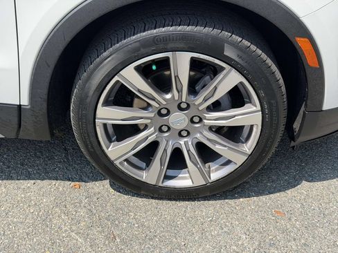 Used 2023 Cadillac XT4 Premium Luxury w/ Technology Package AWD/4WD image 7