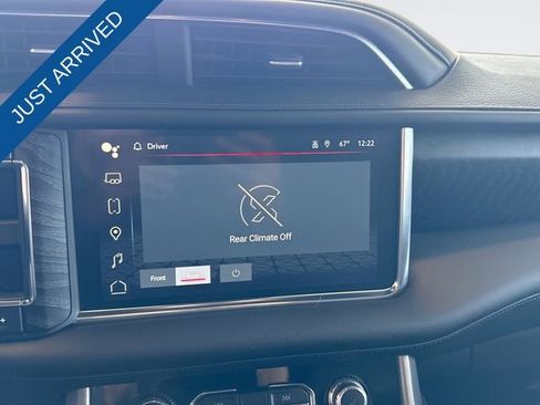 Used 2024 GMC Yukon XL Denali w/ Denali Reserve Package image 16