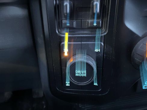 Used 2024 Ford F250 XLT image 14