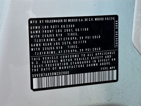 Used 2024 Volkswagen Tiguan Wolfsburg Edition image 29