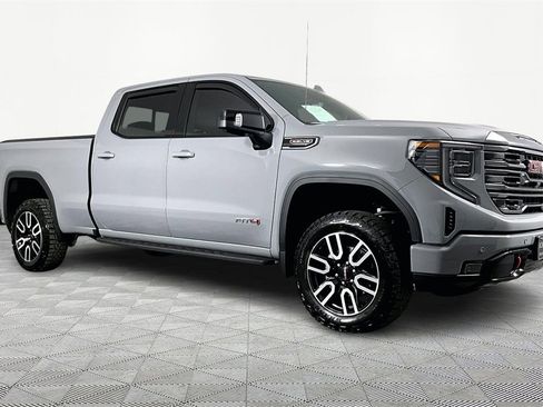 Used 2024 GMC Sierra 1500 AT4 w/ Technology Package image 3