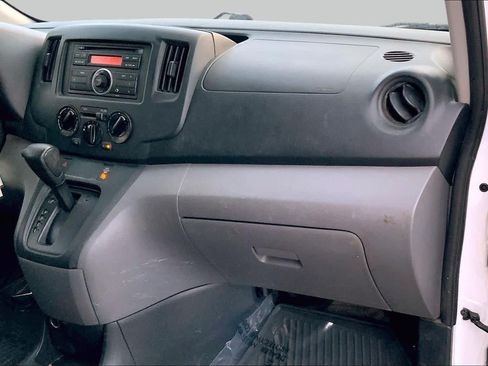 Used 2015 Nissan NV200 S w/ Cruise Control Package FWD image 16