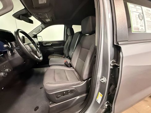 Used 2026 Chevrolet Silverado 1500 LT AWD/4WD image 12