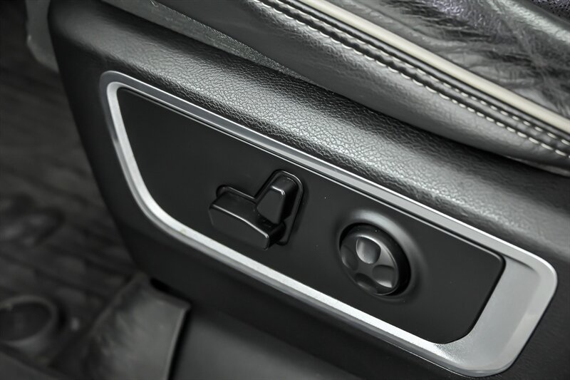 Used 2019 RAM 1500 Laramie AWD/4WD image 20