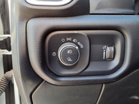 Used 2024 RAM 2500 Big Horn w/ Bed Utility Group image 25