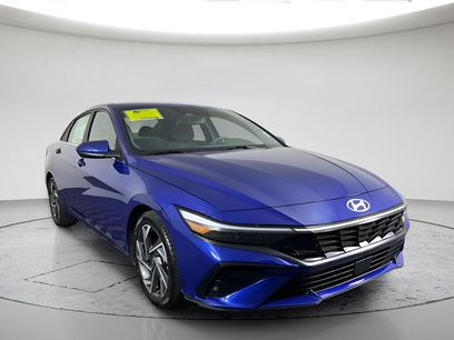 Used 2025 Hyundai Elantra SEL
