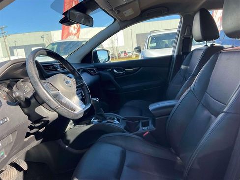 Used 2022 Nissan Rogue Sport SL image 15