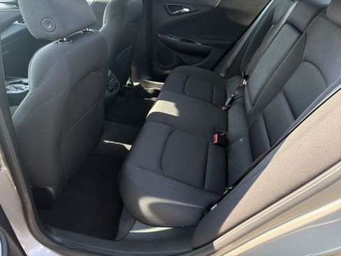 Used 2024 Chevrolet Malibu LT FWD image 30