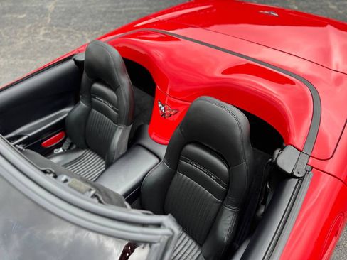 Used 1999 Chevrolet Corvette Convertible w/ Memory Pkg RWD image 20
