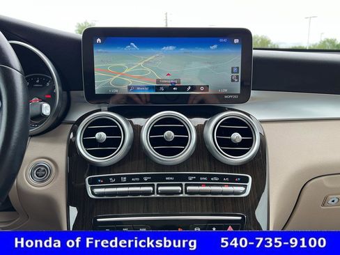 Used 2021 Mercedes-Benz GLC 300 image 20