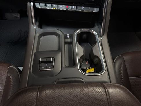 Used 2025 GMC Sierra 2500 Denali AWD/4WD image 21
