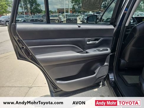 Certified 2024 Toyota Grand Highlander AWD image 30