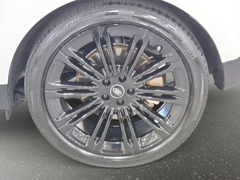 Used 2025 Land Rover Range Rover SE AWD/4WD image 30