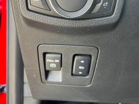 Used 2016 Ford F150 XLT w/ Equipment Group 302A Luxury AWD/4WD image 17