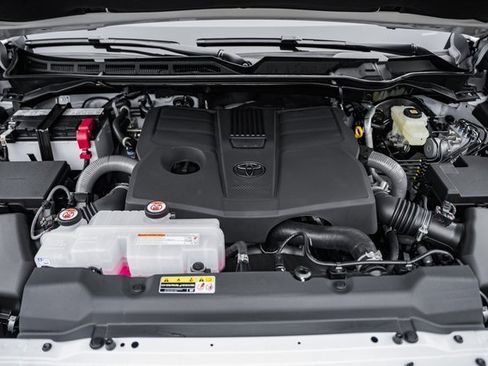 New 2026 Toyota Tundra SR5 image 20