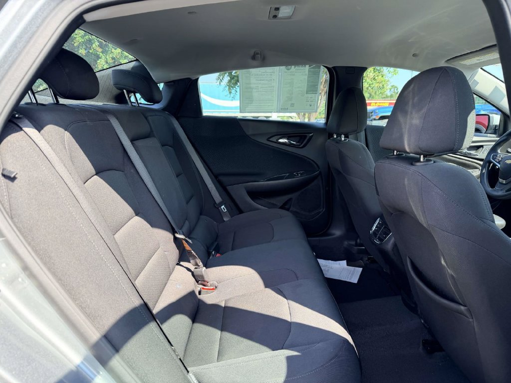 Used 2025 Chevrolet Malibu LT FWD image 10