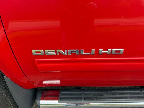 Used 2011 GMC Sierra 3500 SLE w/ SLE Preferred Package AWD/4WD image 11