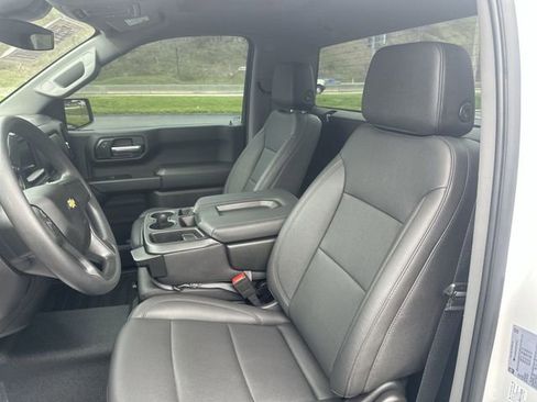 Used 2025 Chevrolet Silverado 1500 W/T w/ WT Value Package image 15