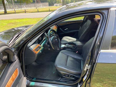 Used 2008 BMW 528xi Sedan AWD/4WD image 29