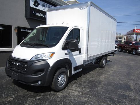 Used 2024 RAM ProMaster 3500 w/ Convenience Group image 2