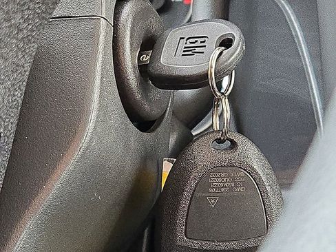 Used 2025 Chevrolet Express 2500 w/ Driver Convenience Package image 28