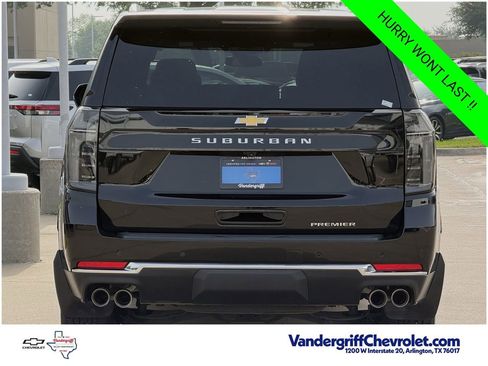 Certified 2025 Chevrolet Suburban Premier AWD/4WD image 5