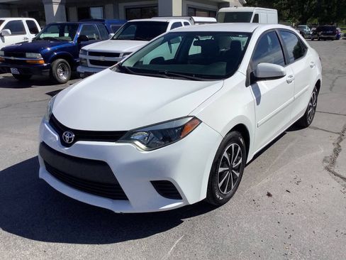 Used 2015 Toyota Corolla L w/ Body Protection Package #1 FWD image 3