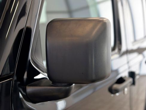 Used 2021 Jeep Wrangler Unlimited Sport image 12