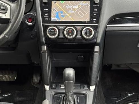 Used 2017 Subaru Forester 2.5i Touring AWD/4WD image 22