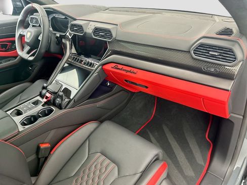 Used 2024 Lamborghini Urus S AWD/4WD image 16