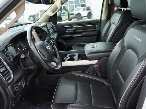 Used 2021 RAM 1500 Laramie AWD/4WD image 16