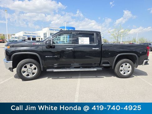 Used 2020 Chevrolet Silverado 2500 LTZ w/ LTZ Plus Package AWD/4WD image 14