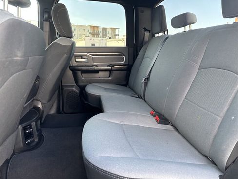 Used 2021 RAM 2500 Big Horn image 28