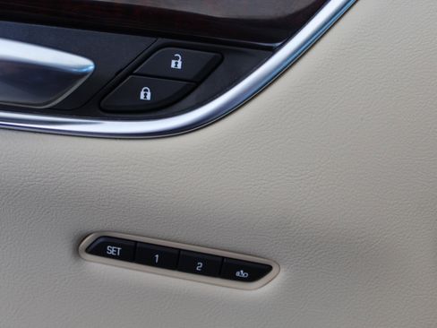 Used 2017 Cadillac XT5 Luxury w/ Driver Awareness Package image 27