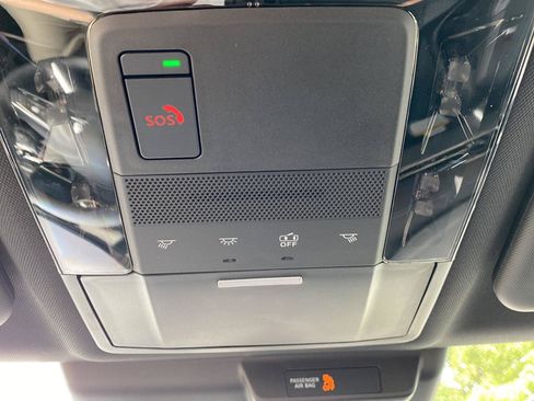 New 2026 Mitsubishi Outlander LE AWD/4WD image 27