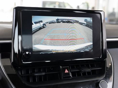 Used 2024 Toyota Corolla LE FWD image 27