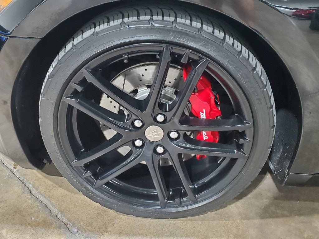 Used 2015 Maserati GranTurismo MC RWD image 42